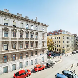 Apartment Zeus Design Schönbrunn, Wien