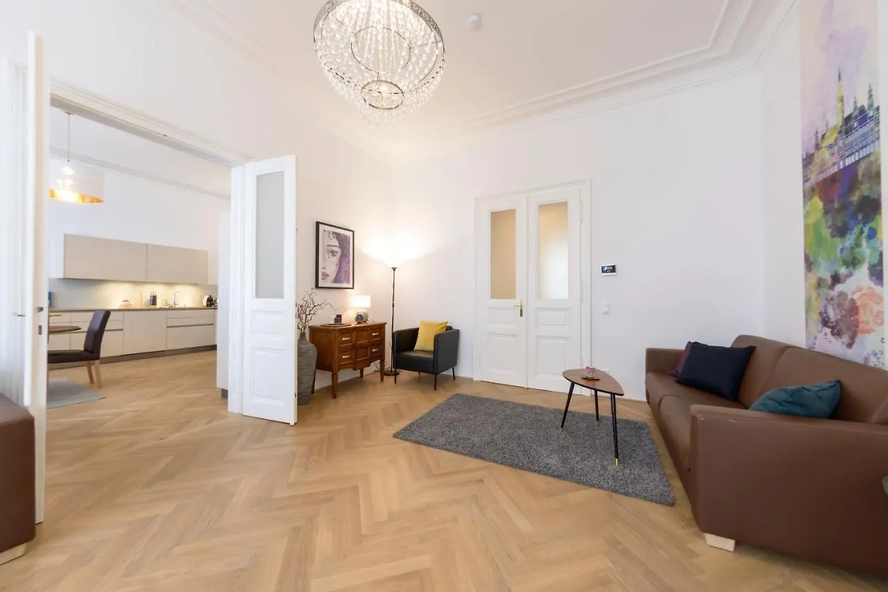Senator Suite Stephansplatz By Ichbucheat Вена