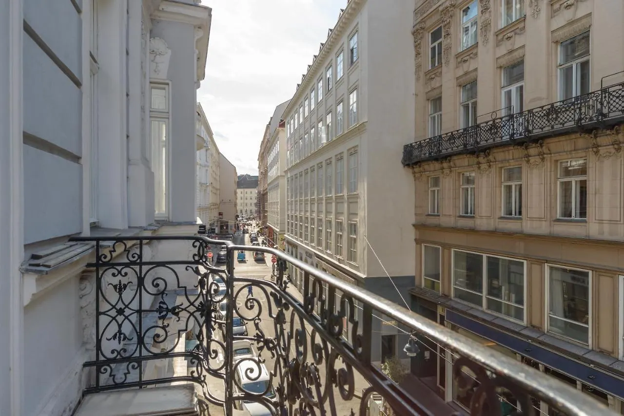 Senator Suite Stephansplatz By Ichbucheat Vienna Austria