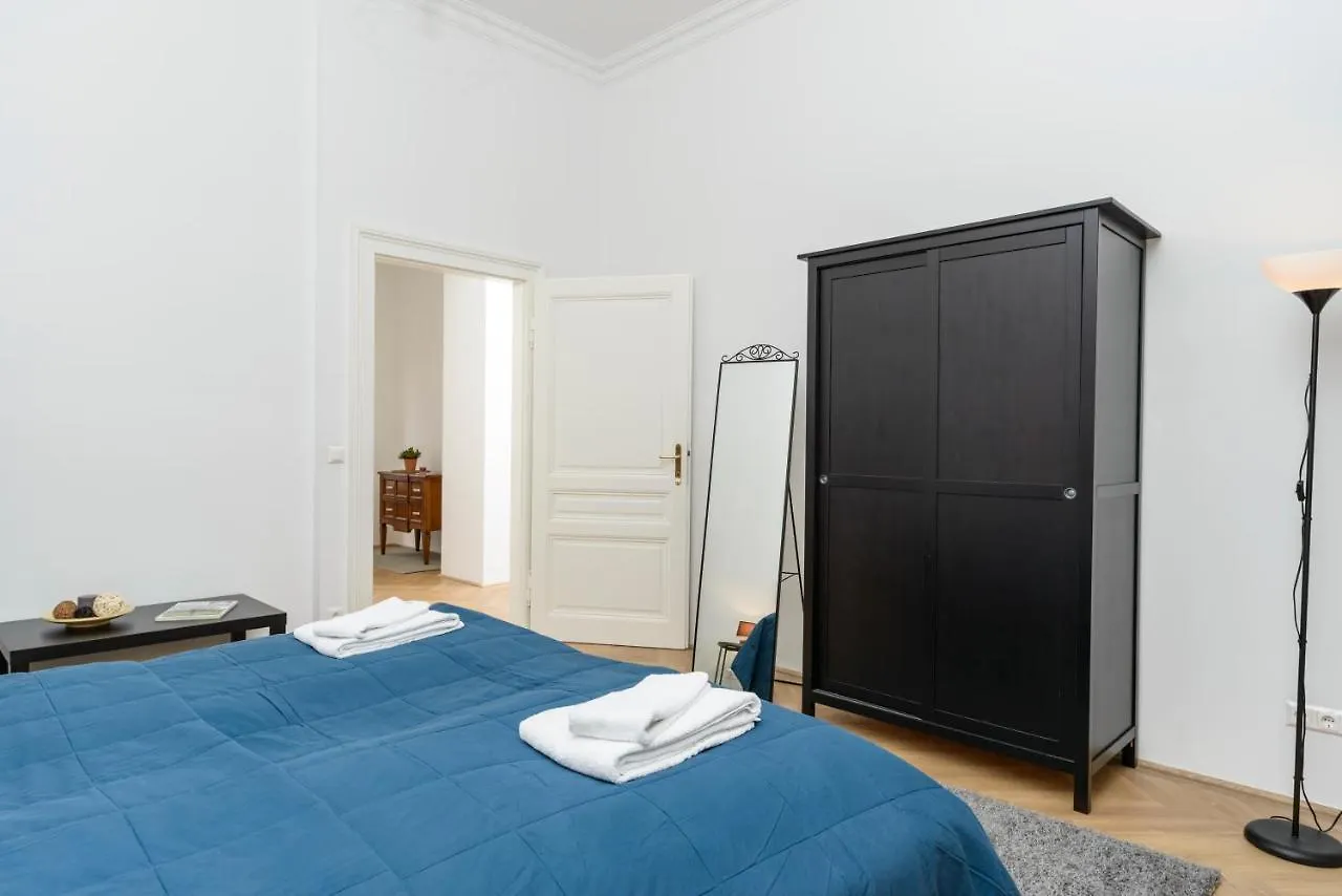 Senator Suite Stephansplatz By Ichbucheat Vienna Apartment