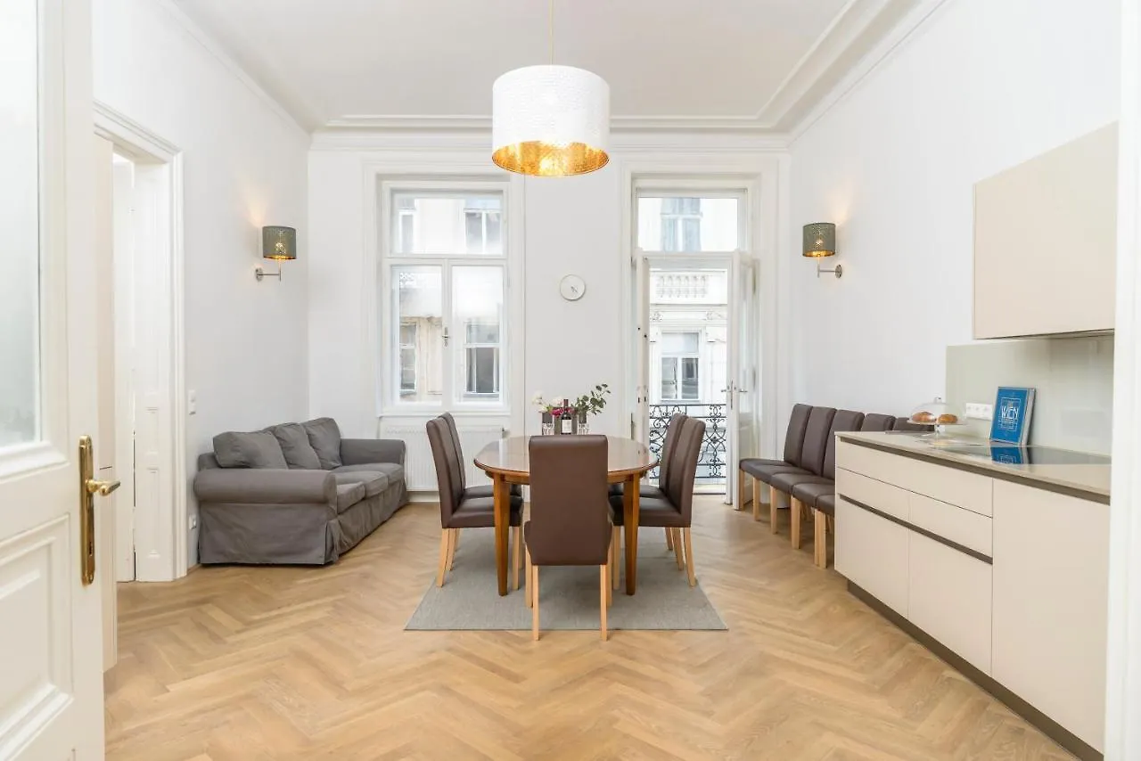 Apartment Senator Suite Stephansplatz By Ichbucheat Vienna Austria