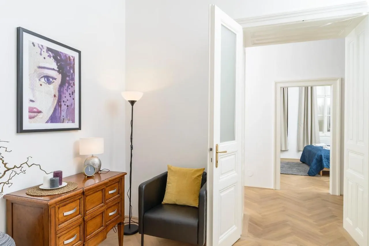 Senator Suite Stephansplatz By Ichbucheat Апартаменты