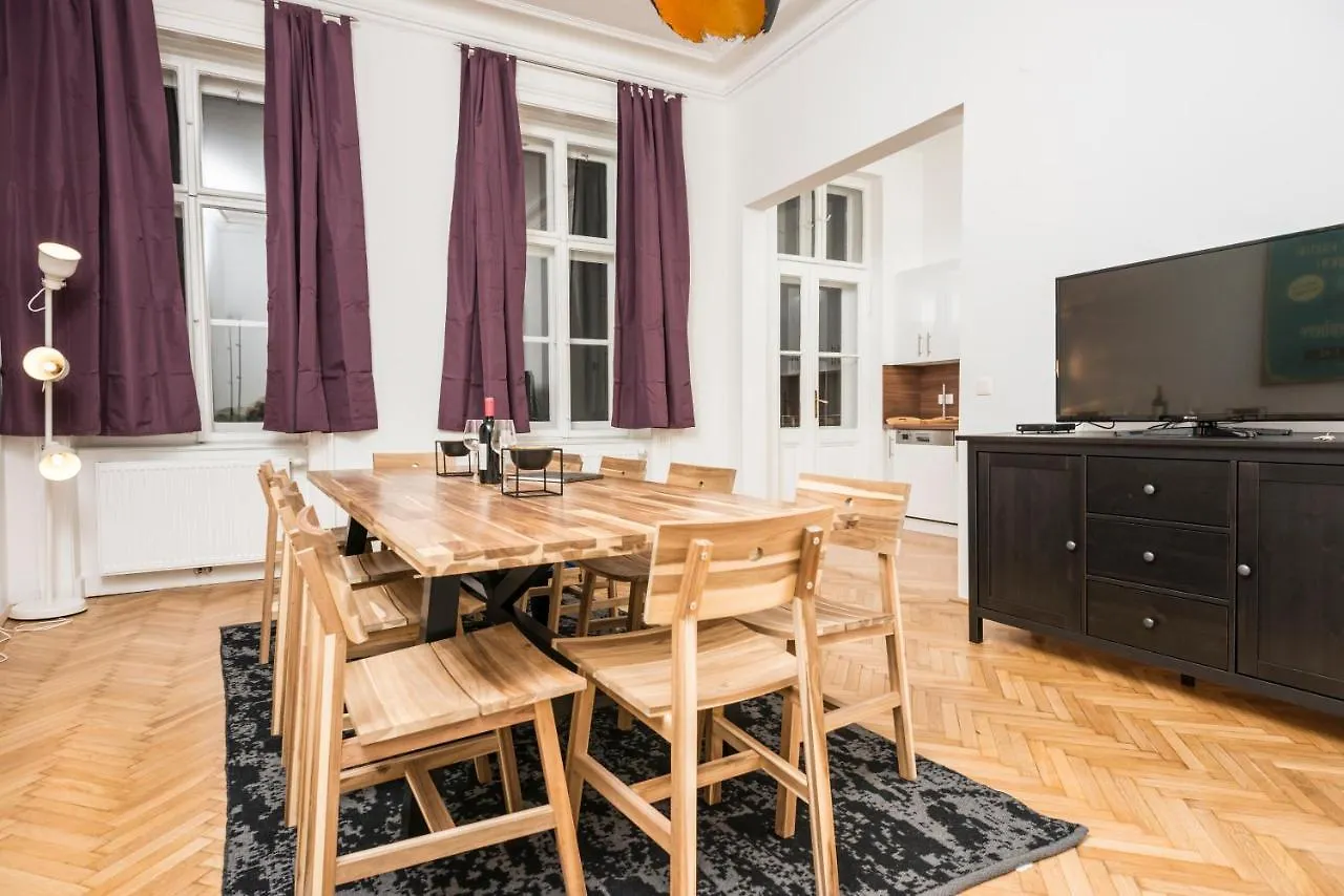 Senator Suite Stephansplatz By Ichbucheat Вена