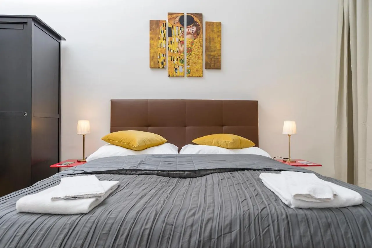 Senator Suite Stephansplatz By Ichbucheat Vienna Apartment