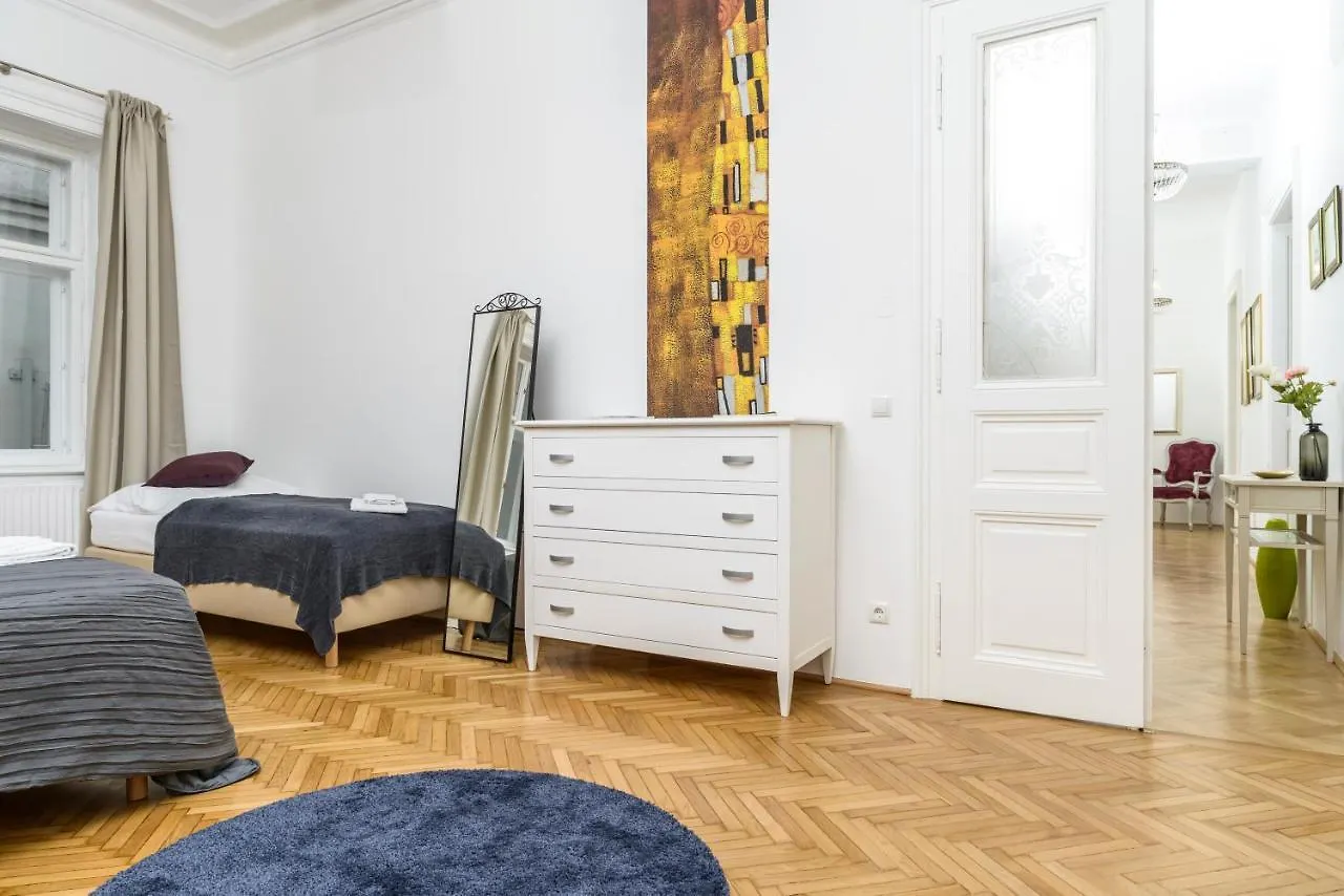 Senator Suite Stephansplatz By Ichbucheat Австрия