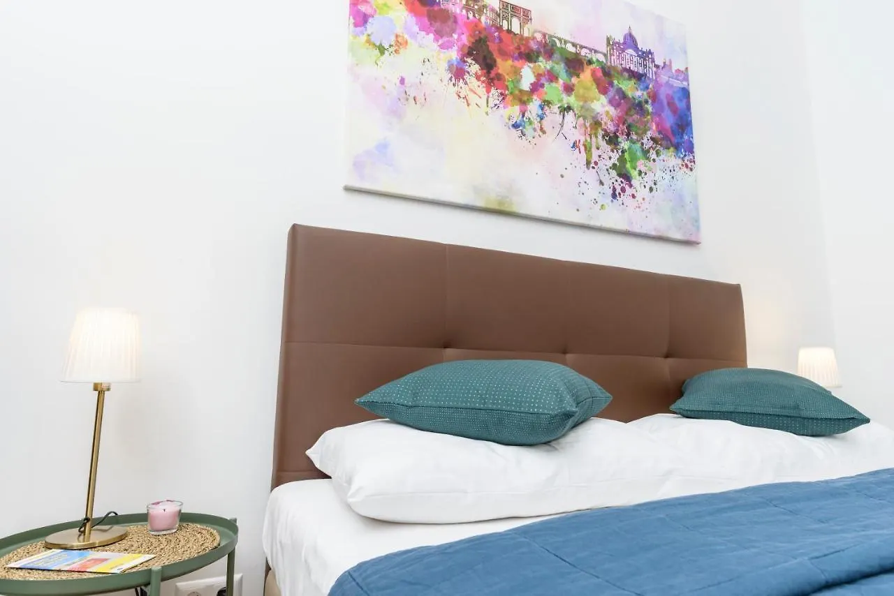 Apartament Senator Suite Stephansplatz By Ichbucheat Viena